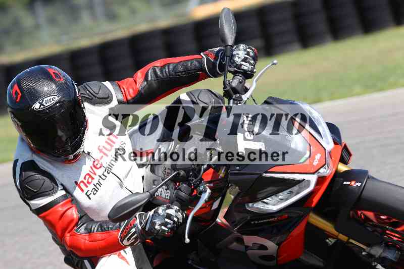 /Archiv-2025/42 07.08.2025 Peter Studer Girls Day ADR/Gruppe pink/team